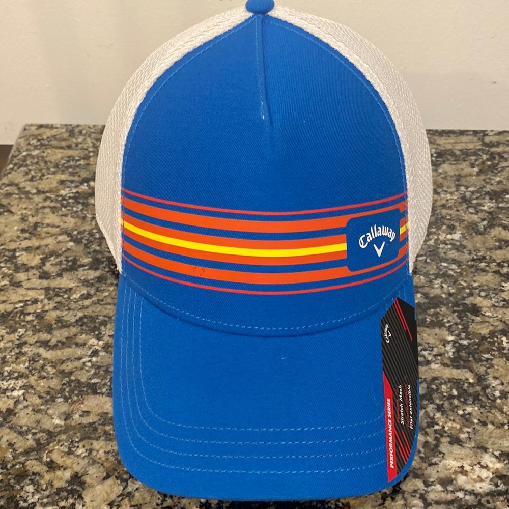 Callaway SnapBack hat in new condition